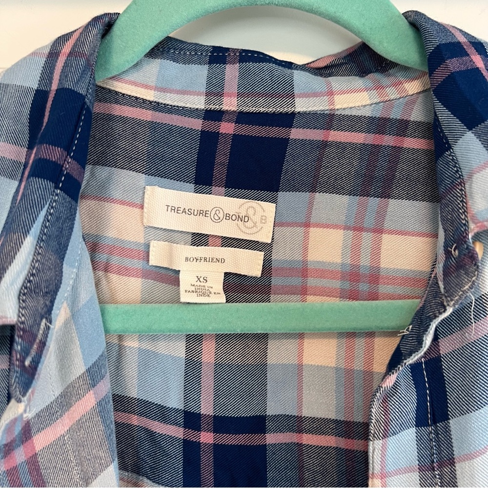TREASURE & BOND Boyfriend Button down - Picture 2 of 9